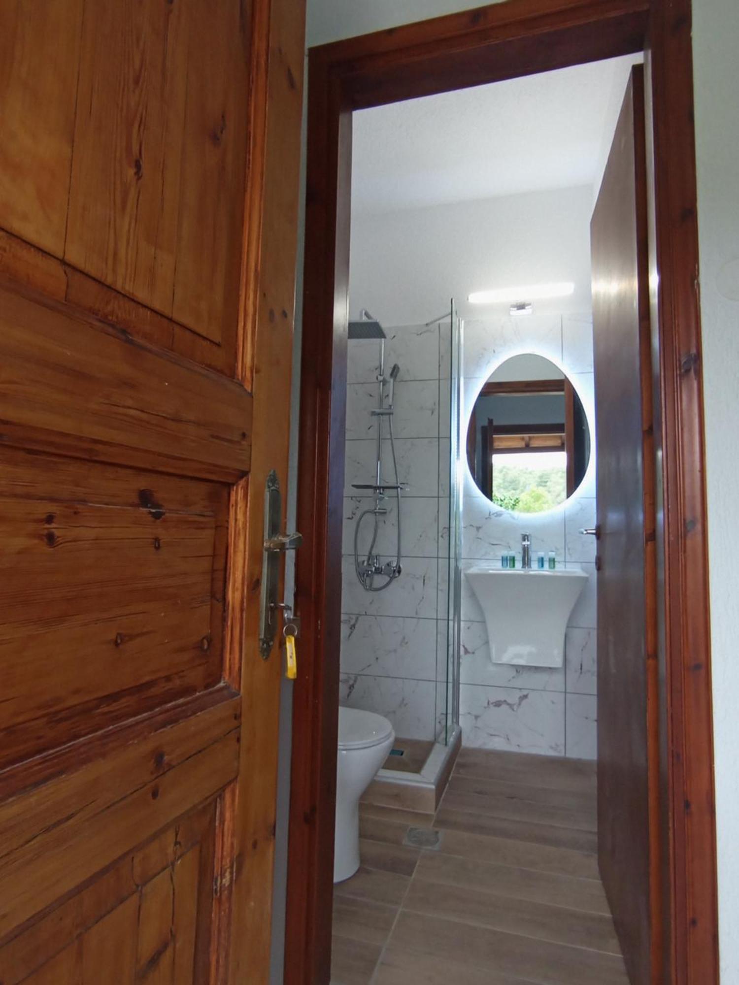 Villa Sandra Panormos  Eksteriør billede